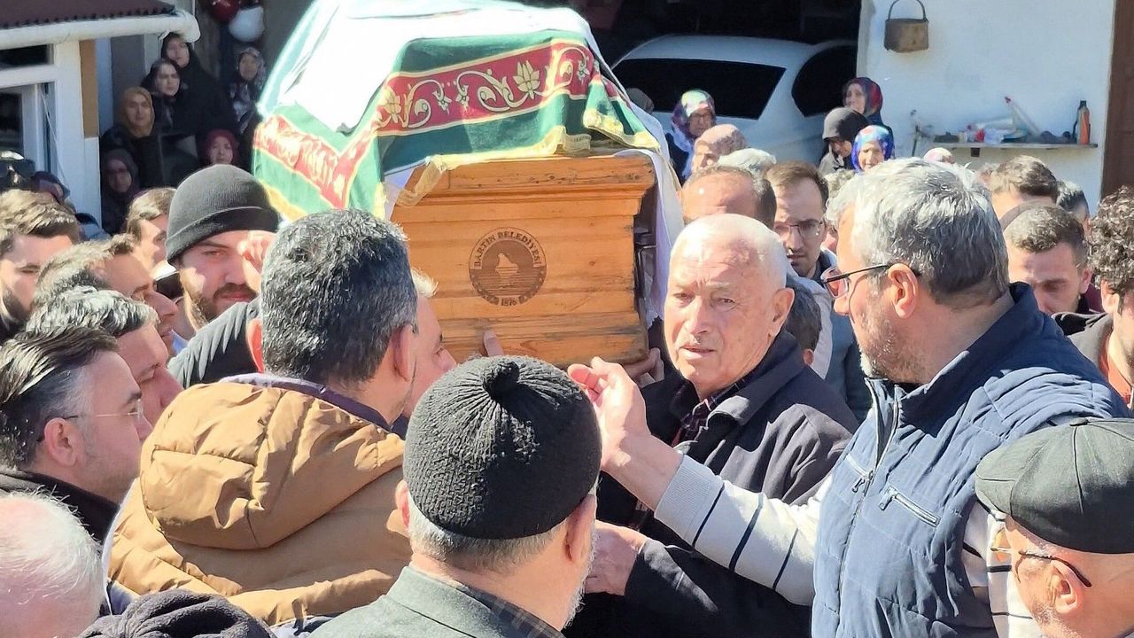 Bartın'ın sevilen esnafı dualarla son yolculuğuna uğurlandı