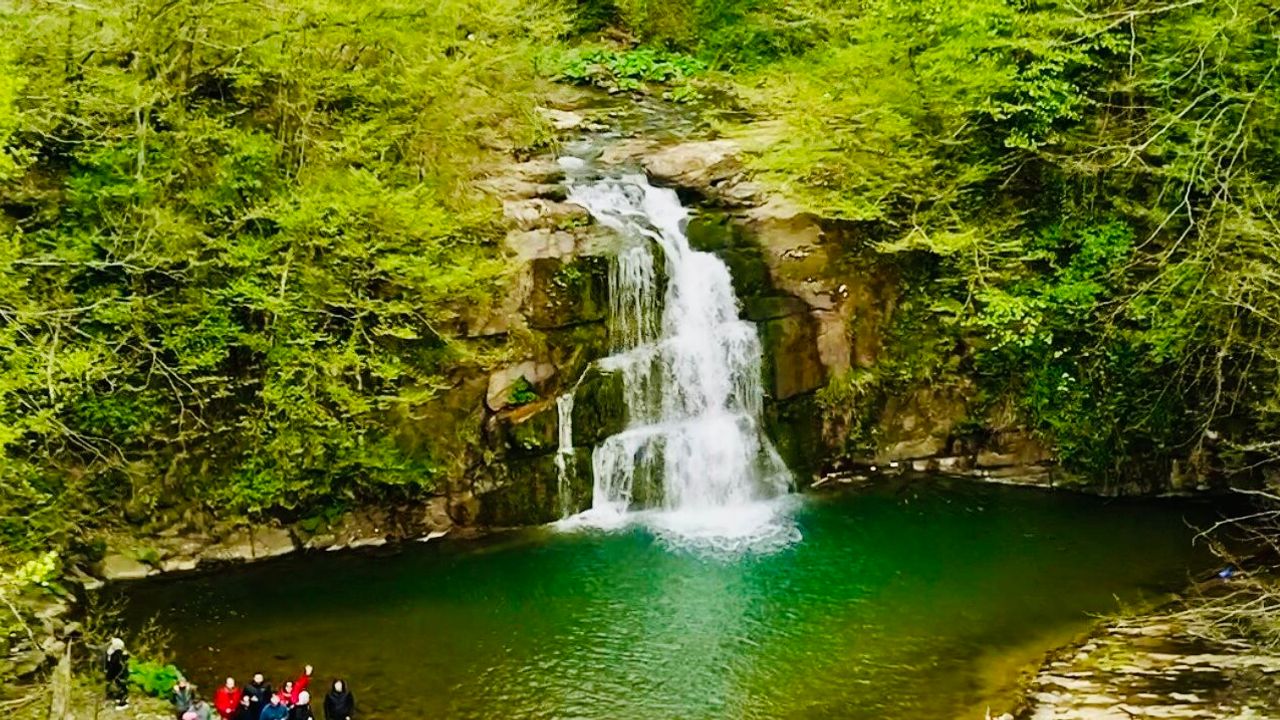 Gölderesi Şelalesi’nde ilkbahar güzelliği