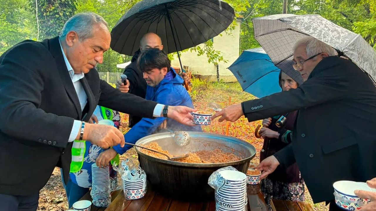 Drahna’da Yağmur Bereketiyle Keşkek Festivali Coşkusu