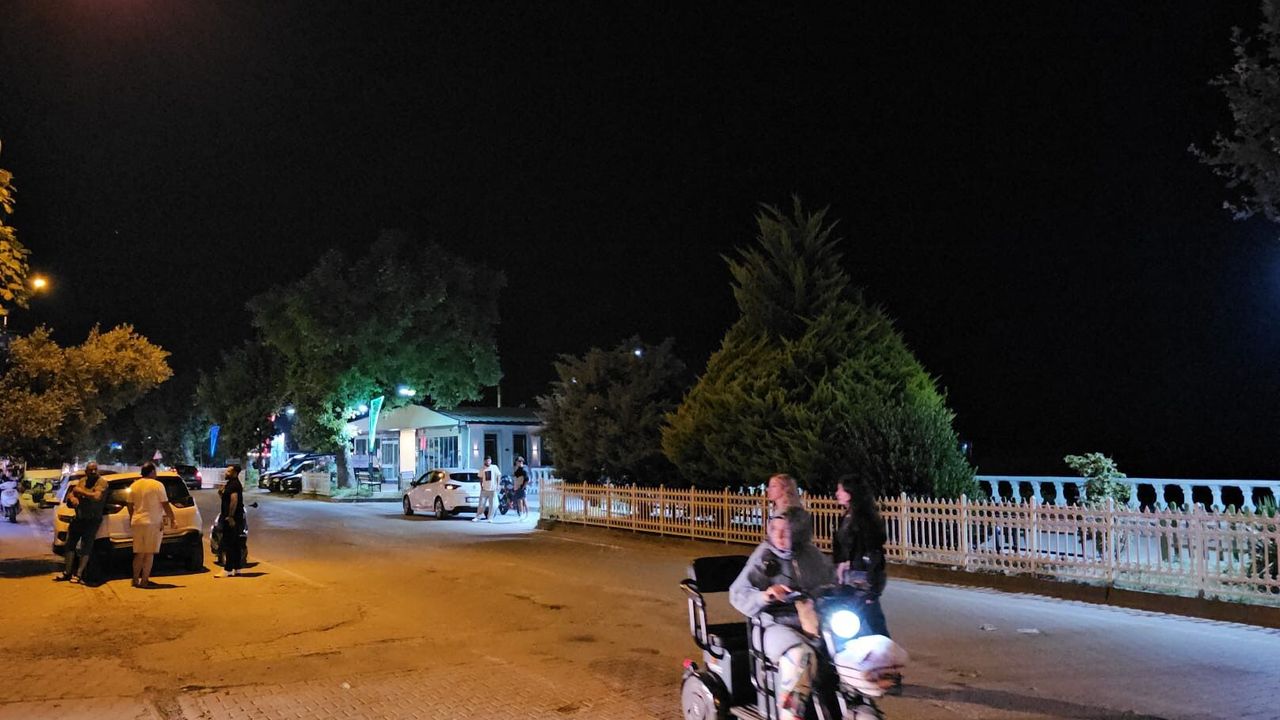 Otomobille çarpışan motosiklet sürücüsü hastanelik oldu