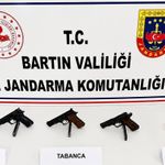 Kozcağız’da Operasyon: 3 Ruhsatsız Tabanca Yakalandı