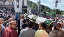 Ölü Bulunan Muhtar Gözyaşlarıyla Uğurlandı