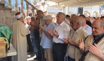 Evinde Ölü Bulunan Polis Memuru Son Yolculuğuna Uğurlandı