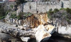 Amasra Kalesi’nin surlarını tutan kayalıklar güçlendirilecek