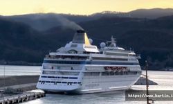 Kuvvetli Rüzgar Kuruvaziyer ve İskeleye Hasar Verdi
