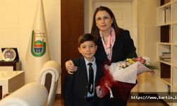 Bartın'a Döndü, Ayağının Tozuyla Koltuğu Devretti