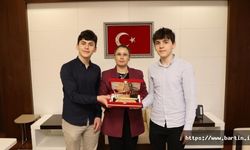 Vali Arslan'dan Mucit Kardeşlere Ödül