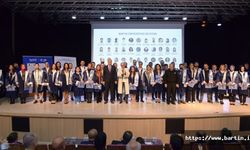 Bartın'da 83 Yeni Öğretim Üyesi Cüppe Giydi