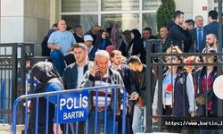 Mahkeme Salonu Karıştı, 3 Sanığa Ev Hapsi