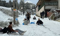 Bartın'da Okullar Tatil, Çocuklar Karın Tadını Çıkarıyor