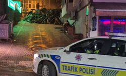 Fırıncı odunları yola dökünce trafik durdu