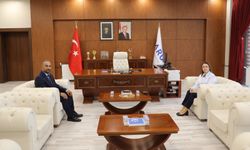 Vali Arslan'dan, Rektör Akkaya'ya iadeiziyaret