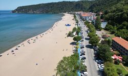 Bartın'da su soğuk olunca plaj boş kaldı