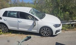 Uçuruma yuvarlanmaktan son anda kurtuldu: 5 yaralı
