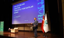 Rektör Akkaya, Türkoloji Yaz Okulu'nda