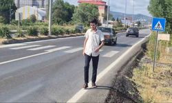 Yaya Geçidi Var, Yol Yok