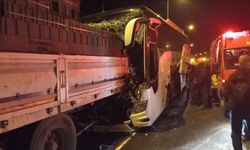 Bartın Otobüsü TIR'a Ok Gibi Saplandı: 2 Ölü, 2 Yaralı