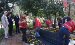 Bartın’da Şehitlikler Bayrama Hazırlanıyor