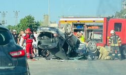 Motosikletin çarptığı otomobil devrildi: 1’i Ağır 4 Yaralı
