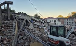 Çöken 2 Katlı Binada Ölen Yaşlı Kadın Bartın'da Defnedilecek