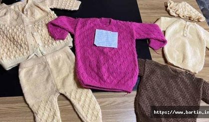 Annelik hayaliyle ördü, depremzede bebeklere gönderdi