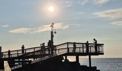 Plajlarda hafta sonu yoğunluğu, 250 Bin turist