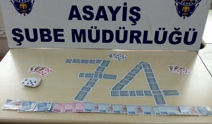 Kemerköprü'de Kumar Baskını