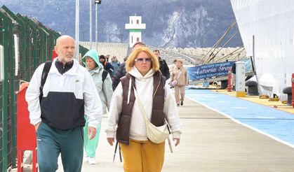 Amasra’ya 2026’nın İlk Rus Turistleri Geldi