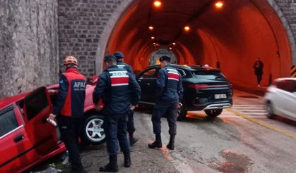 Tünel çıkışında feci kaza kamerada: 1 ölü, 5 yaralı