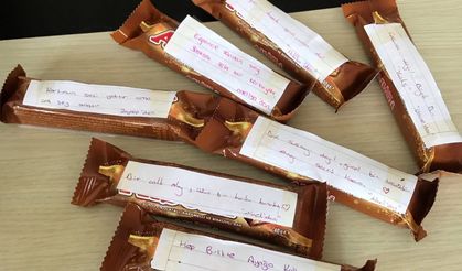 Öğrencilerden Öğretmenlerine Çikolatalı Destek