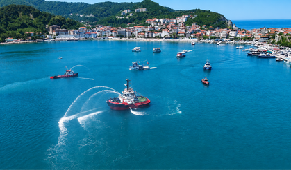 Amasra’da Denizcilik Bayramı Su Şovuyla Renklendi