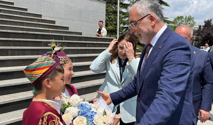 Çalışma ve Sosyal Güvenlik Bakanı Vedat Işıkhan Bartın’da