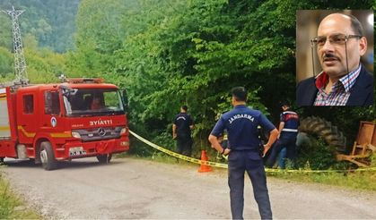 Devrilen Traktörün Altında Kalan Eski Müdür Kurtarılamadı