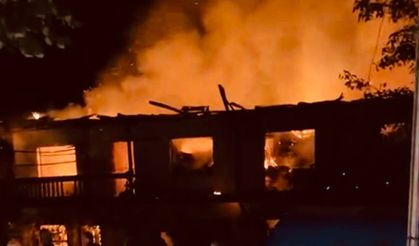 Bartın’da Ahşap Ev Yandı, 9 Büyükbaş Hayvan Öldü