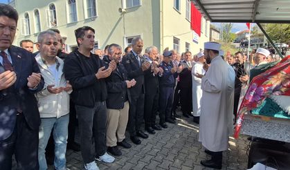 Eslem Sare, Memleketi Bartın’da son yolculuğuna uğurlandı