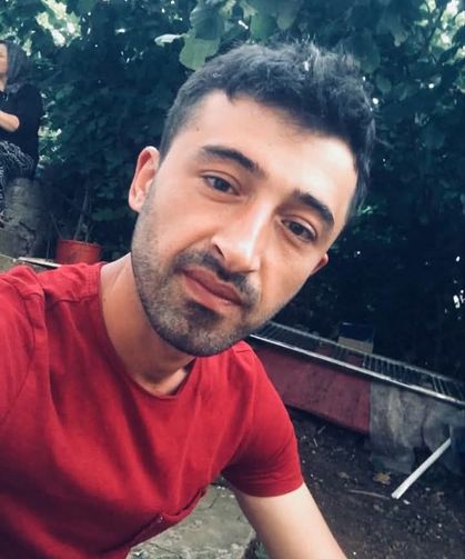 İşçi servisiyle çarpışan otomobilin sürücüsü kurtarılamadı