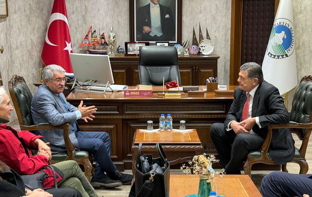 Eski Bakan Fikri Sağlar Bartın’da