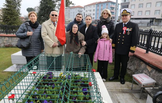 42 yıl sonra yaşanan tesadüf duygusal anlara neden oldu
