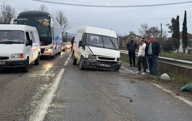 Bartın’da Bayram Arefesinde Kaza: 2 Yaralı