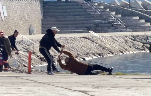 Amasra'da Balıkçıların Selam Kavgası Kamerada
