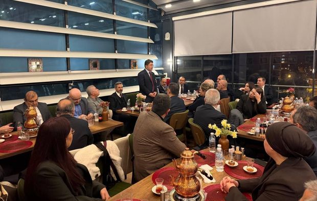 Yılmaz Tunç, Dönem Arkadaşlarıyla İftarda Buluştu