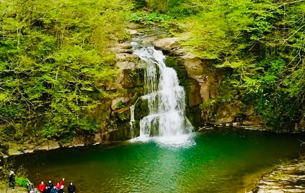 Gölderesi Şelalesi’nde ilkbahar güzelliği