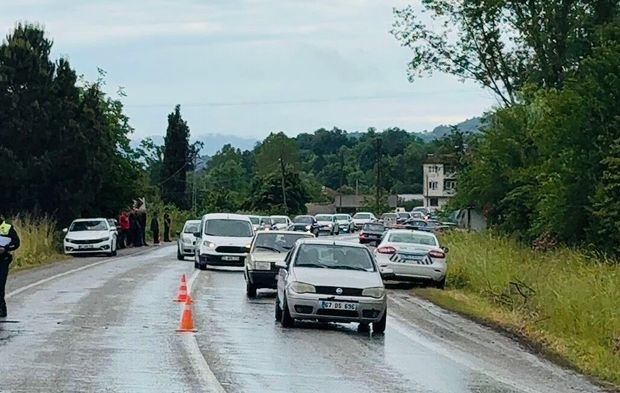 Bartın-Kozcağız Yolunda zincirleme Kaza: 1 yaralı