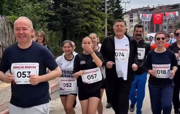 Başkan Yalçınkaya Gençlerle Birlikte Koştu