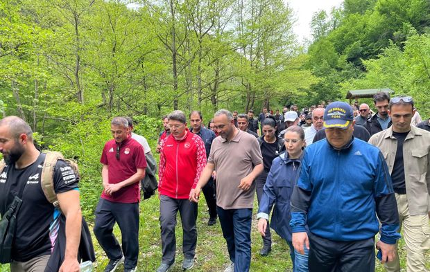 Ulus’ta 19 Mayıs Doğa Yürüşü