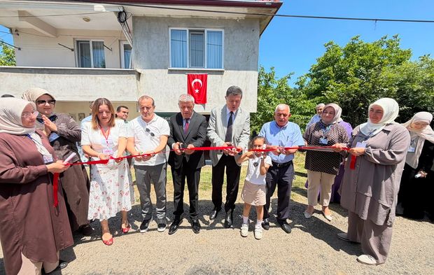 Dikiş-Nakış Kursunda Mezuniyet Heyecanı Yaşandı