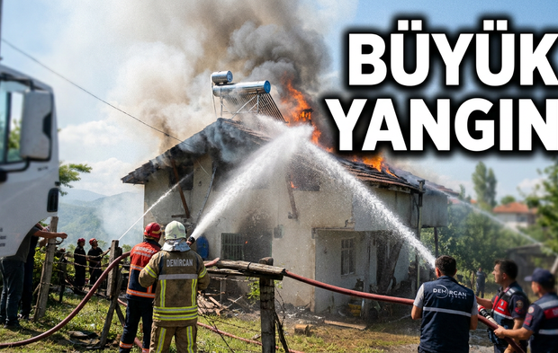 Bartın'da 2 Katlı Ev Kullanılamaz Hale Geldi