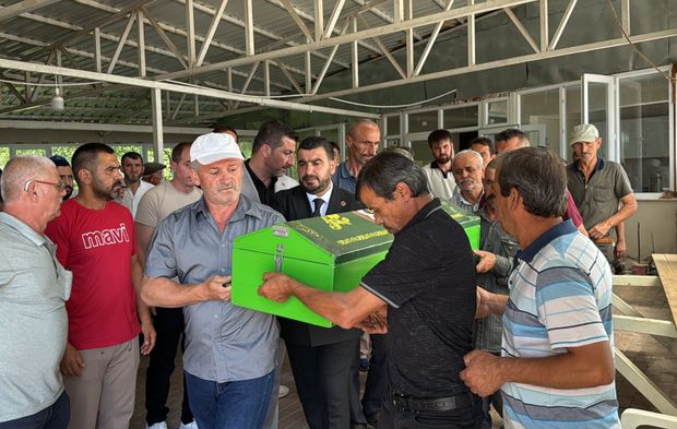 Yangında yaşamını yitiren Aybars bebek, toprağa verildi