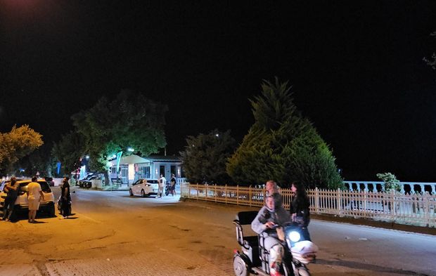 Otomobille çarpışan motosiklet sürücüsü hastanelik oldu