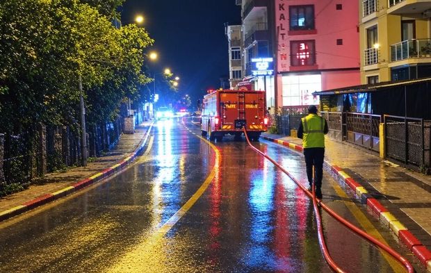 Bartın’da Gece Gündüz Temizlik Çalışması
